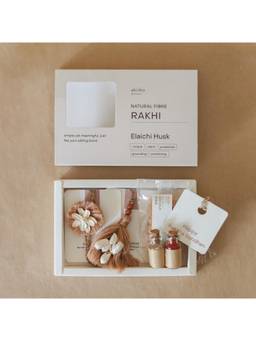 Akiiko - Elaichi Husk Rakhi Set