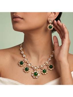 Shop Naymee - Green Elegant Emerald Polki and Kundan Choker Set