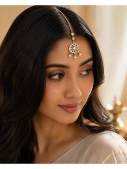 Shop Naymee - Gold Timeless Royalty Polki Maang Tikka