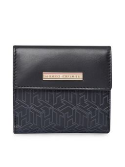 Tommy Hilfiger - Women Freyna Small Flap Wallet With Sling Chain - Black