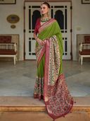 Green color option, Sold out, Currently selected