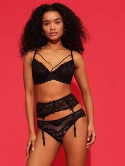 Chelvet - Black Lace Garter Belt