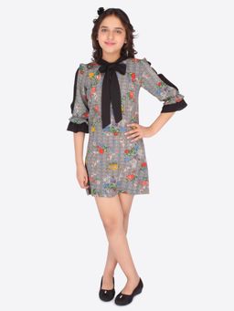 Cutecumber - Girls Black and White Floral Tie-Up Neck Georgette Sheath Dress