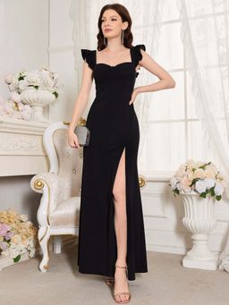 Outzidr - Black Sweetheart Neckline Maxi Dress With Flutter Sleeves & Slit
