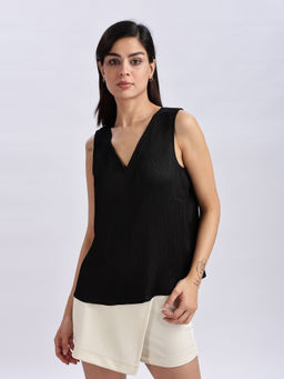 Calvin Klein - Regular Fit Polyester V-Neck Black Top