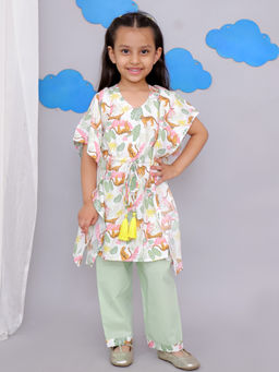 THE WISHING CLOSET - Girls Off White Print Kaftan Kurta with Pant (Set of 2)