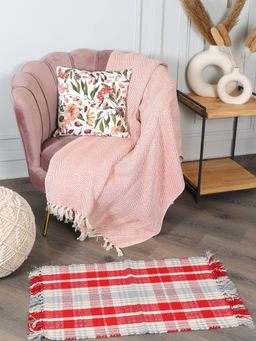 Sashaa World - Red & White Check Rug