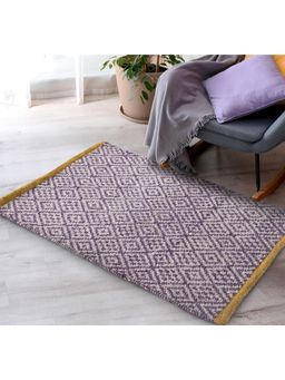 Sashaa World - Diamond Patterned Handwoven Chenille Rug