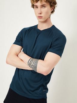 max - Slim Fit Solid Athleisure Teal T-Shirt