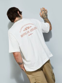 max - Urb_N Typographyed Boxy Fit White T-Shirt