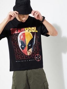 max - Urb_N Deadpool Oversized Black T-Shirt