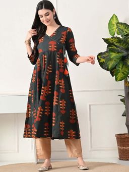 DECKEDUP - Green Ethnic Motifs Printed V-Neck Gotta Patti Cotton Anarkali Kurta