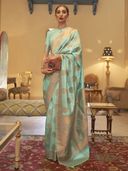 Green color option, Sold out, Currently selected