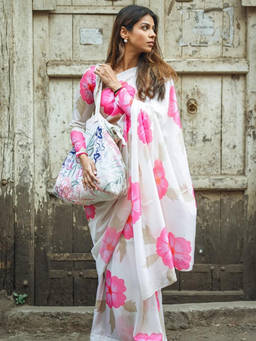 Mirraw - White Floral Printed Linen Saree