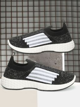 Carlton London - Women's Slip On Black Color Woven Desing Comfortable Sneakers