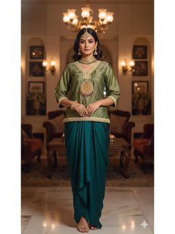 Daatri by meenakshi kakkar - Green Drape Skirt with Embroidered Short Kurta