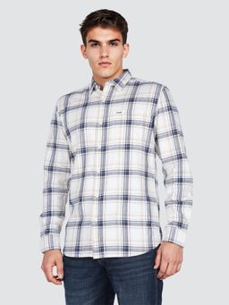 Wrangler - Men Beige Regular Fit Checks Shirt