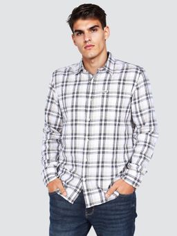 Wrangler - Men Beige Regular Fit Checks Shirt