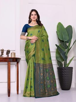 VAIRAGEE - Green Woven Zari Saree with Unstitched Blouse Piece