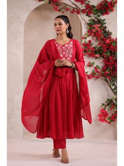 FREYAA - Pink Round Neck Regular Kurta Pant With Dupatta