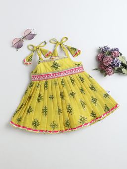 Many Frocks - Yellow Chanderi Sleeveless Lace Embellished Knee Length Dress