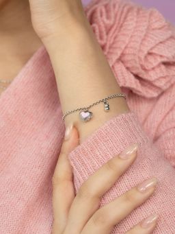Shaya by CaratLane - Bring In The Kindness Heart Bracelet In 925 Silver