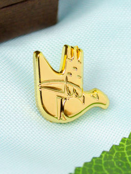 PELUCHE - Chandigarh - The City Beautiful Golden Lapel Pin For Men