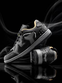 The Souled Store - Official Batman: Vengeance Men Low Top Sneakers - Black