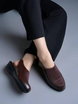 Shoetopia - Women’s Brown Closed-Toe Slingback Block Sanadals Heels