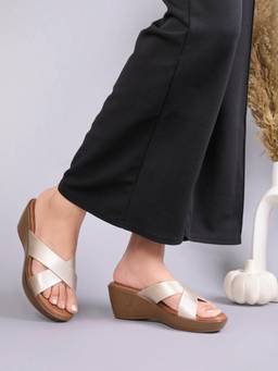 Jove - Women Gold Textured Wedges Heels