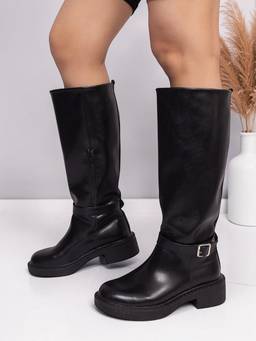 Truffle Collection - Women Black Solid Casual Boots