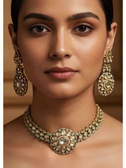 KALKI FASHION - Women Green Kundan Stones Finish Choker Jewellery Set