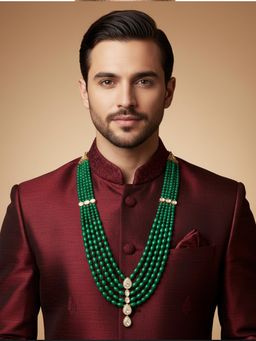 I Jewels - Green Gold Plated kundan Studded and Pearl Beaded Necklace
