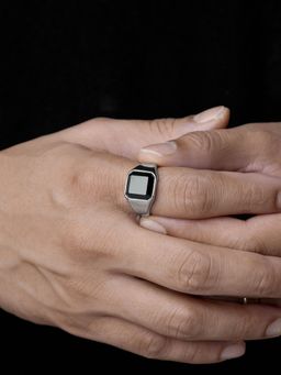 SWASHAA - Thorne Black Stone Signet Men's Ring