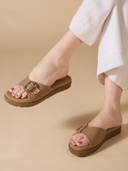 Brown color option, Currently selected