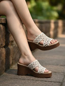 Beige color option, Currently selected