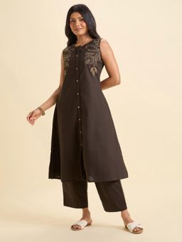 VISMAY - Brown Cotton Flax Plain Kurta Set with Embroidery
