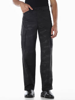 Jack & Jones - Men Camouflage Regular Fit Black Cargo Pant