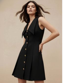 Outzidr - Black Plunge Neck Exaggerated Collared Dress