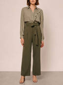 Olive color option, Currently selected