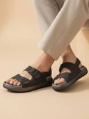 Black color option, Currently selected