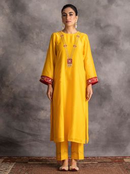 Anantaa by Roohi Trehan - Yellow Silk Chanderi A-Line Kurta With Hand Embroidery