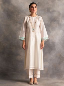 Anantaa by Roohi Trehan - Off White Silk Chanderi A-Line Kurta With Hand Embroidery