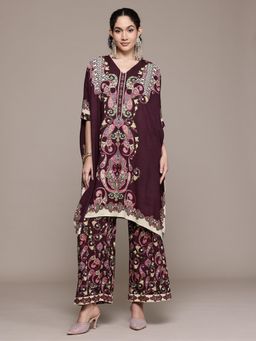 Aarke Ritu Kumar - Paisley Printed Three Fourth Sleeves Kurta With Pants