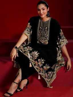 Libas Art - Embroidered Straight Kurta With Pant