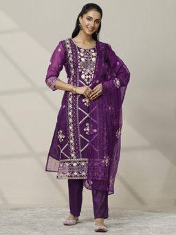 Libas - Embroidered Thread Work Straight Kurta Pant With Dupatta
