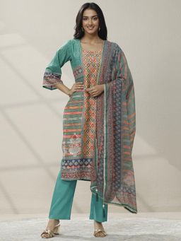 Libas - Printed Crepe Straight Kurta Pant With Dupatta