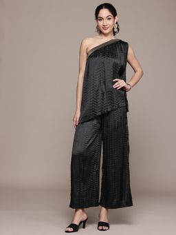 Aarke Ritu Kumar - Black Solid One-Off Shoulder Kurta With Pant