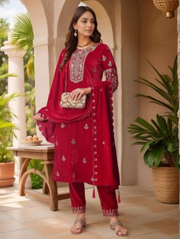 BERRYLICIOUS - Pink Embroidered Kurta Pant With Dupatta