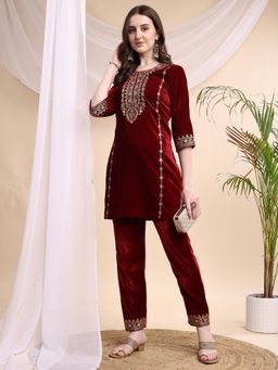 BERRYLICIOUS - Maroon Embroidered Kurti With Pant
